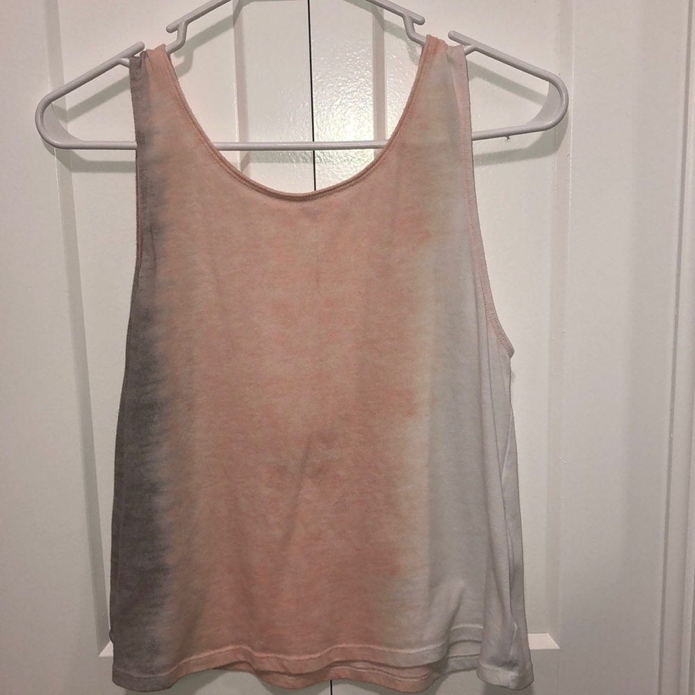Hollister tank